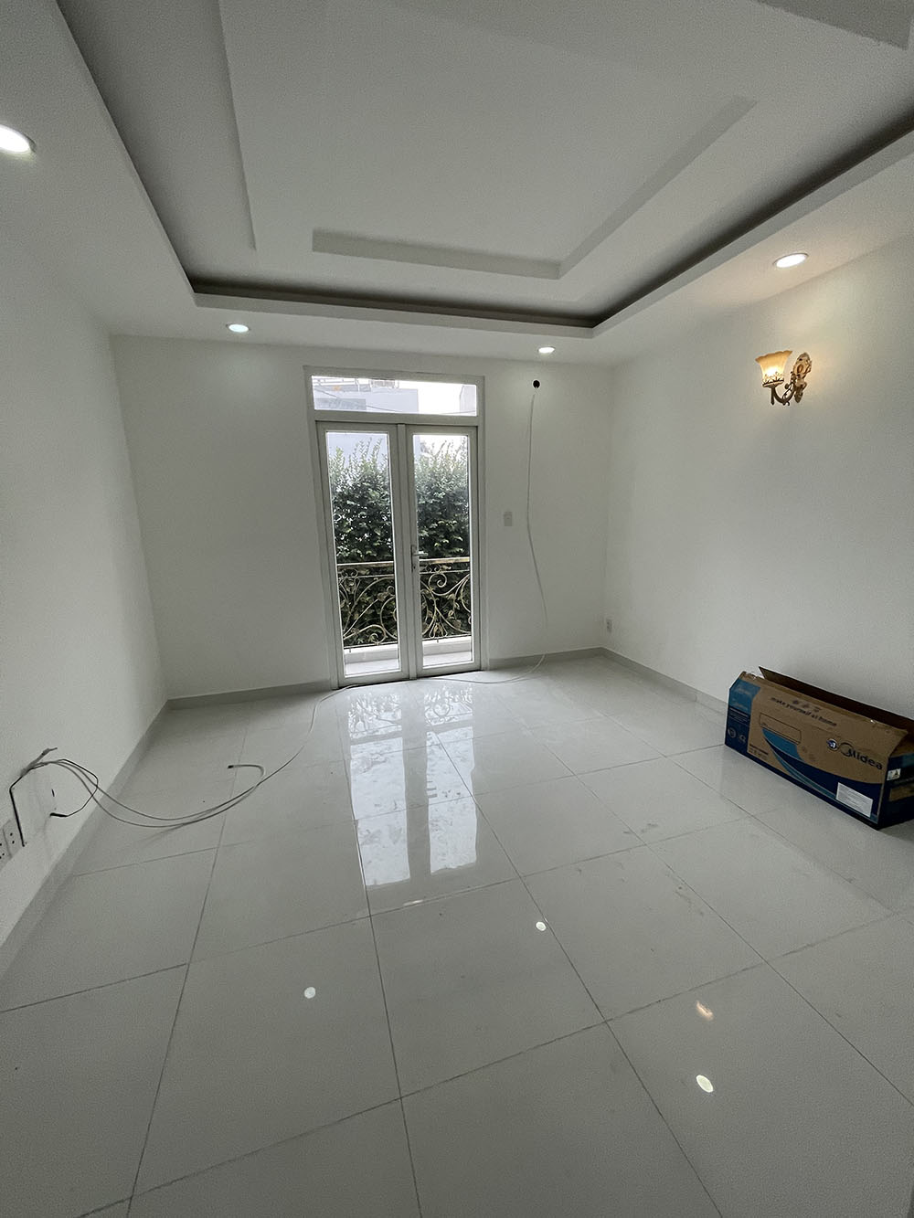 Chính chủ cho thuê nhà 3 lầu thiết kế cổ điển hẻm ôtô 7 chỗ 482/69K Lê Quang Định